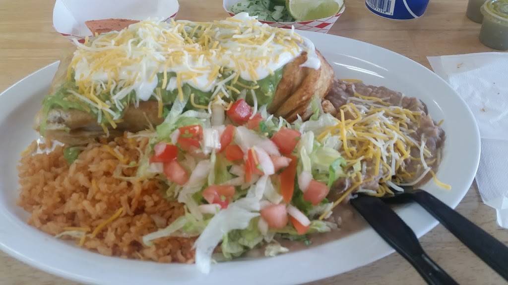 Colimas Mexican Food | restaurant | 1850 Hacienda Dr, Vista, CA 92081, USA | 7609456585 OR +1 760-945-6585