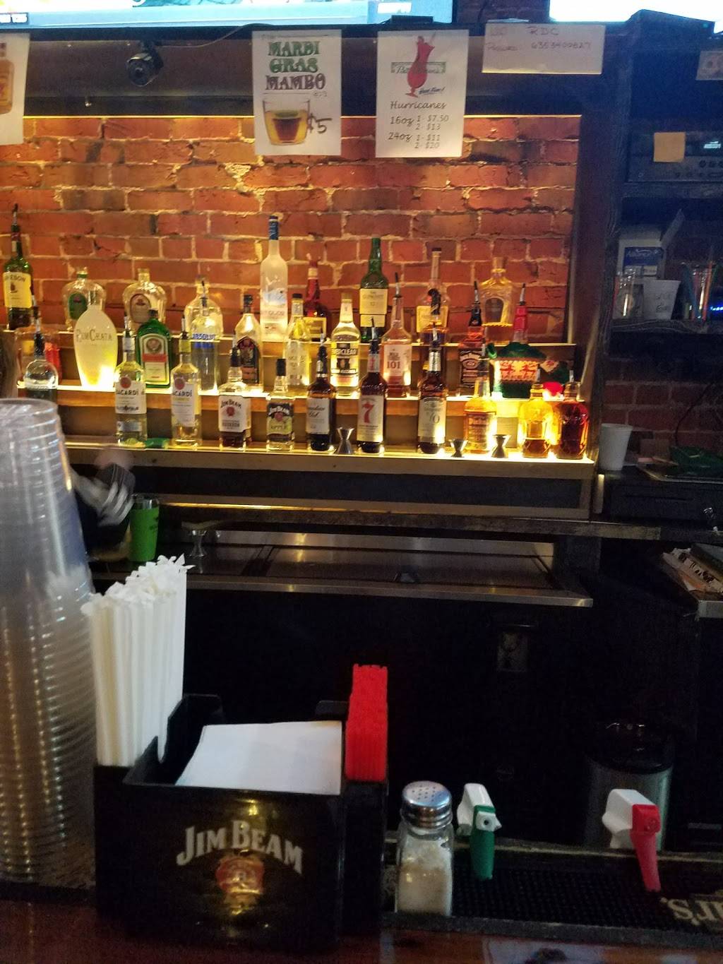 Reggies Downtown Crowley | restaurant | 218 N Parkerson Ave, Crowley, LA 70526, USA | 3373054504 OR +1 337-305-4504