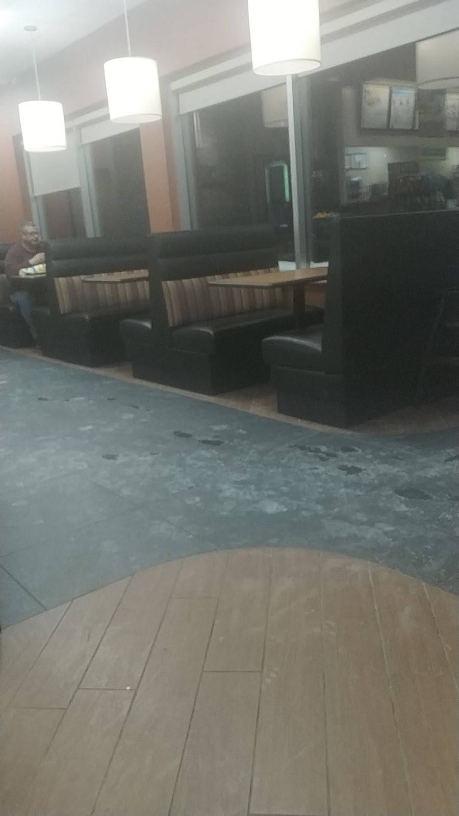 Subway | restaurant | 4 Chemin de Fairfax, Stanstead, QC J0B 3E0, Canada | 8198762110 OR +1 819-876-2110