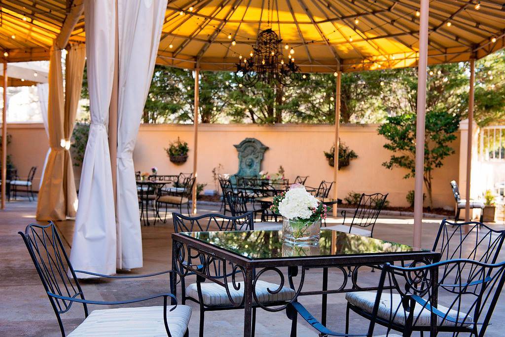 J.H. Adams Inn | restaurant | 1108 N Main St, High Point, NC 27262, USA | 3368823267 OR +1 336-882-3267