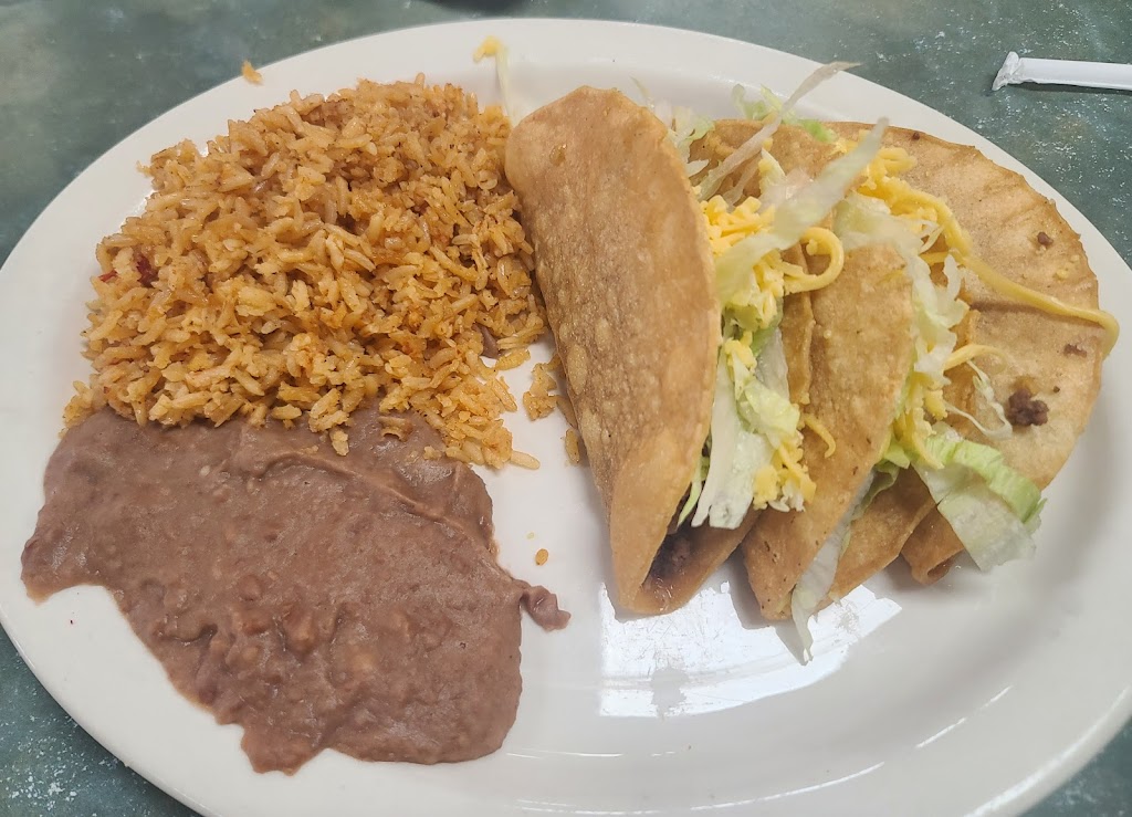 Vickys Restaurant | restaurant | 100 S Oscar Williams Rd, San Benito, TX 78586, USA | 9563610102 OR +1 956-361-0102