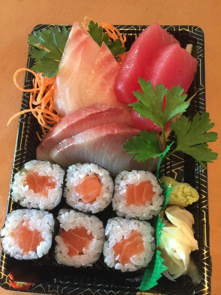 Wang & King Asian Cafe | restaurant | 10720 S Tryon St, Charlotte, NC 28273, USA | 7045883080 OR +1 704-588-3080