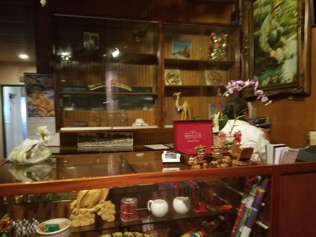 Rogelios Dine & Sleep Inn | restaurant | 34 Main St, Isleton, CA 95641, USA | 9167775878 OR +1 916-777-5878