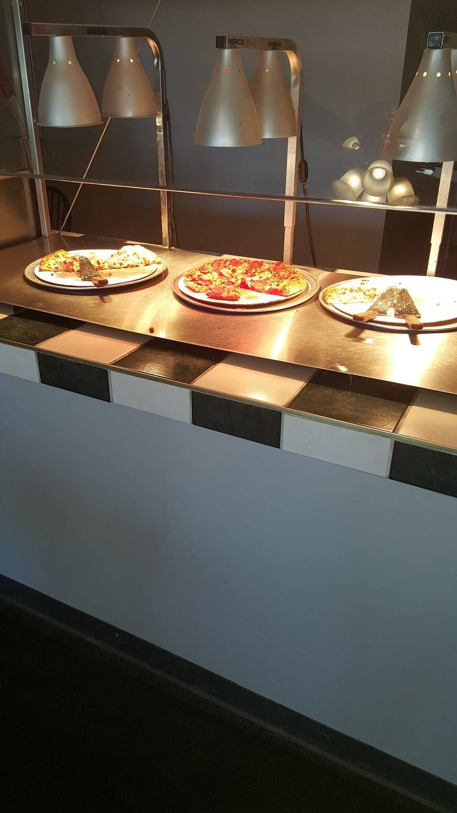 Mazerellas Upper Crust Pizza | restaurant | 949 S Indiana Ave, Sellersburg, IN 47172, USA | 8122487000 OR +1 812-248-7000