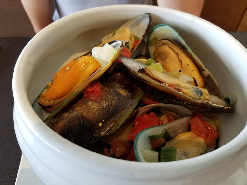 Swiss Louis Italian & Seafood Restaurant | restaurant | Pier 39 204 Concourse, San Francisco, CA 94133, USA | 4154212913 OR +1 415-421-2913