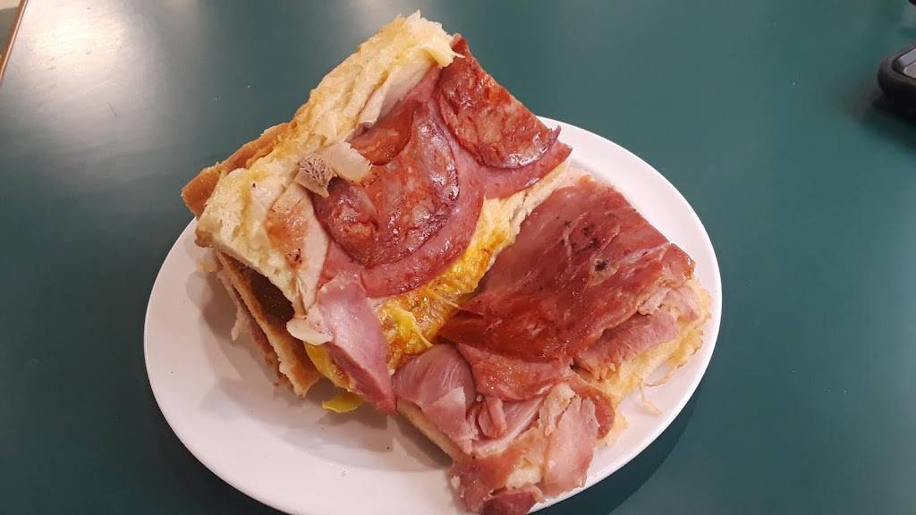 La Pola | restaurant | 5400 Palisade Ave, West New York, NJ 07093, USA | 2018676028 OR +1 201-867-6028