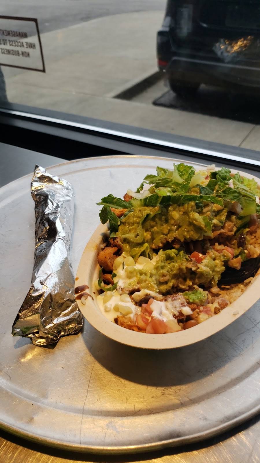 Chipotle Mexican Grill | restaurant | 16729 Lorain Ave, Cleveland, OH 44111, USA | 2164723209 OR +1 216-472-3209