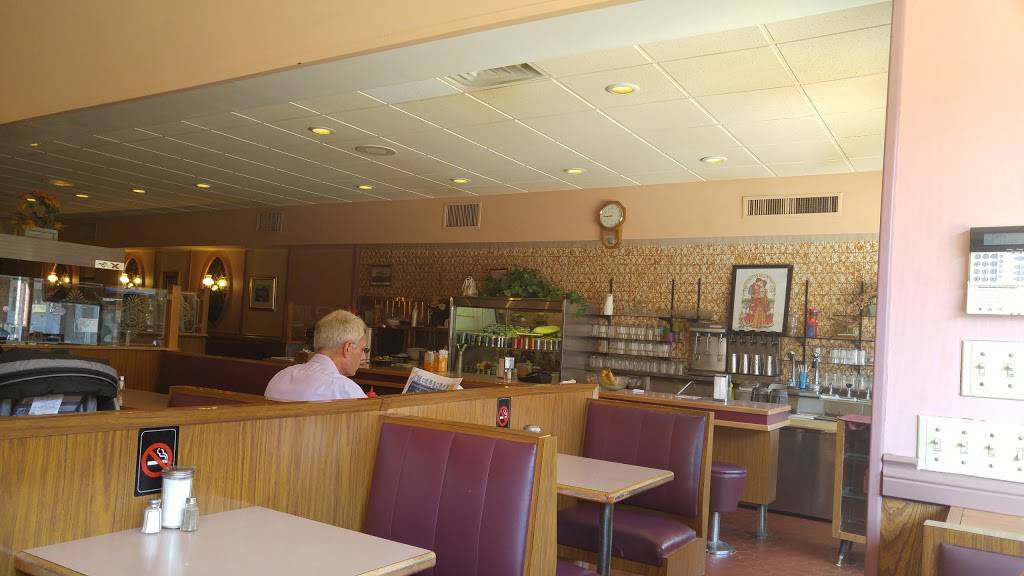 Superior Restaurant | restaurant | 84 Mill St, Almonte, ON K0A 1A0, Canada | 6132563954 OR +1 613-256-3954