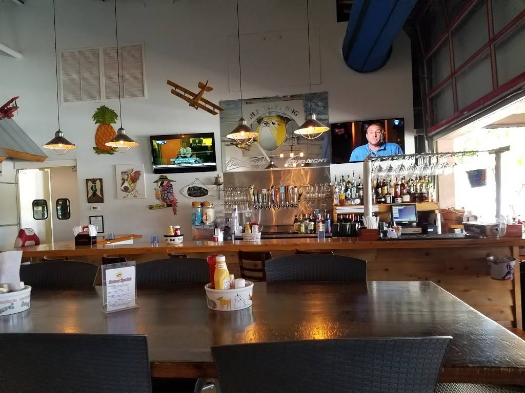 The Old Salty Dog Venice | restaurant | 1485 S Tamiami Trail, Venice, FL 34285, USA | 9414831000 OR +1 941-483-1000