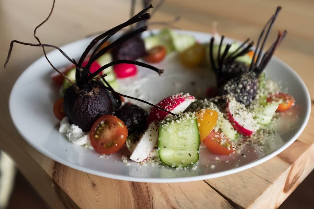 Le Rachel | restaurant | 235 Rue Hériot Local 220, Drummondville, QC J2C 6X5, Canada | 8198505300 OR +1 819-850-5300