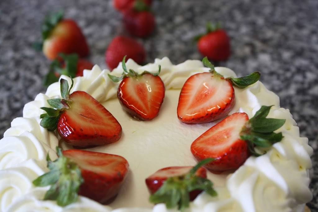 La Maison Blanche Bakery Cafe | cafe | 5420 NY-12, Norwich, NY 13815, USA | 6073369666 OR +1 607-336-9666