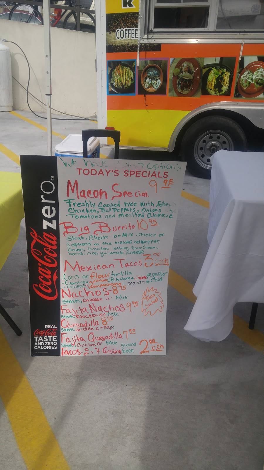 Guitarras Mexican Food Truck | restaurant | 840 Pine St, Macon, GA 31201, USA | 4782548222 OR +1 478-254-8222