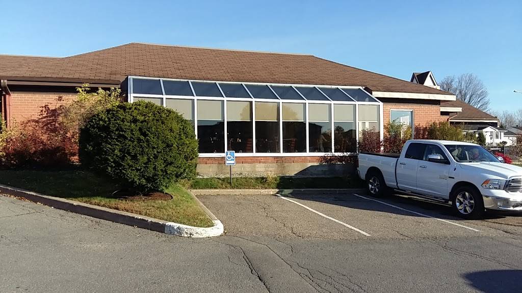 Gare 422 | restaurant | 422 Boulevard Monseigneur-Dubois, Saint-Jérôme, QC J7Y 3L8, Canada | 4504327776 OR +1 450-432-7776