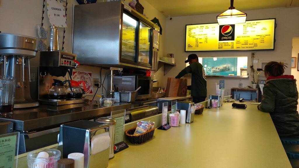 Kennedy Barbecue | restaurant | 1420 7th St NW, Canton, OH 44703, USA | 3304540193 OR +1 330-454-0193