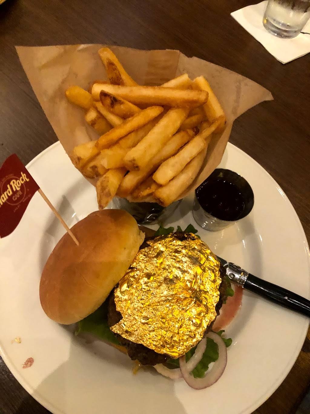 Hard Rock Cafe Sacramento | restaurant | 3317 Forty Mile Rd, Wheatland, CA 95692, USA | 9169433703 OR +1 916-943-3703