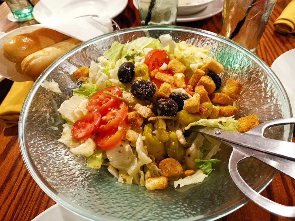 Olive Garden Italian Restaurant | meal takeaway | 940 Blossom Hill Rd, San Jose, CA 95123, USA | 4082251420 OR +1 408-225-1420