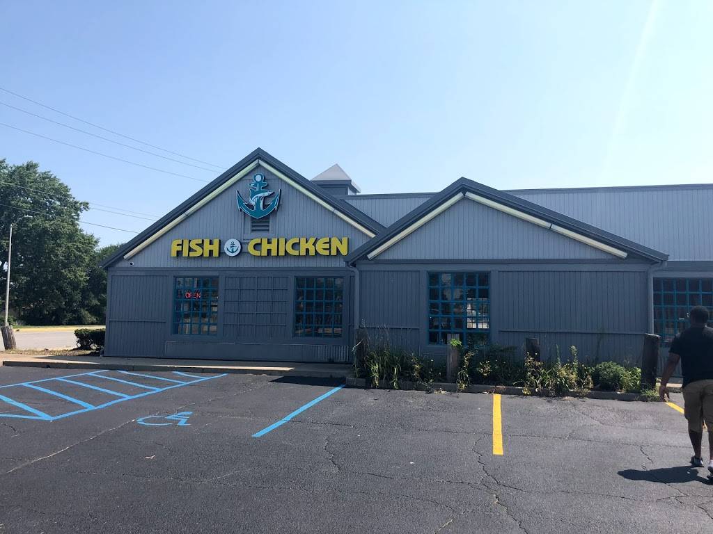 Sharks fish and Chicken | restaurant | 3400 169th St, Hammond, IN 46323, USA | 2199377590 OR +1 219-937-7590
