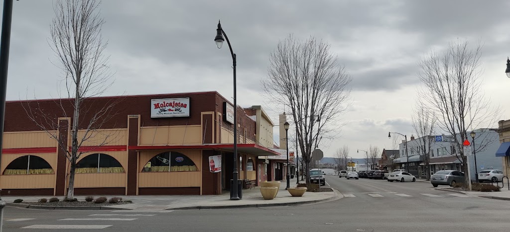 Molcajetes Family Mexican restaurant | restaurant | 201 Division St, Grandview, WA 98930, USA | 5098823554 OR +1 509-882-3554