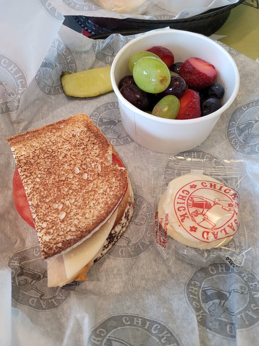 Chicken Salad Chick | restaurant | 4720 SW College Rd, Ocala, FL 34473, USA | 3524493585 OR +1 352-449-3585