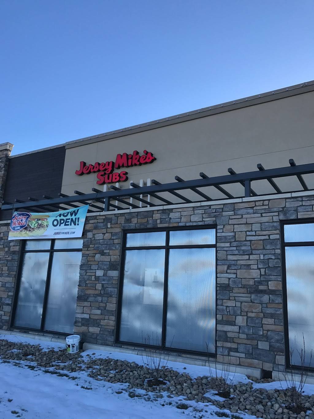 Jersey Mikes Subs | restaurant | 23870 E Smoky Hill Rd #20, Aurora, CO 80016, USA | 7206302482 OR +1 720-630-2482