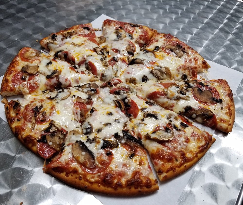 Pizza Man | meal delivery | 334 S Glenoaks Blvd, Burbank, CA 91502, USA | 8188431111 OR +1 818-843-1111