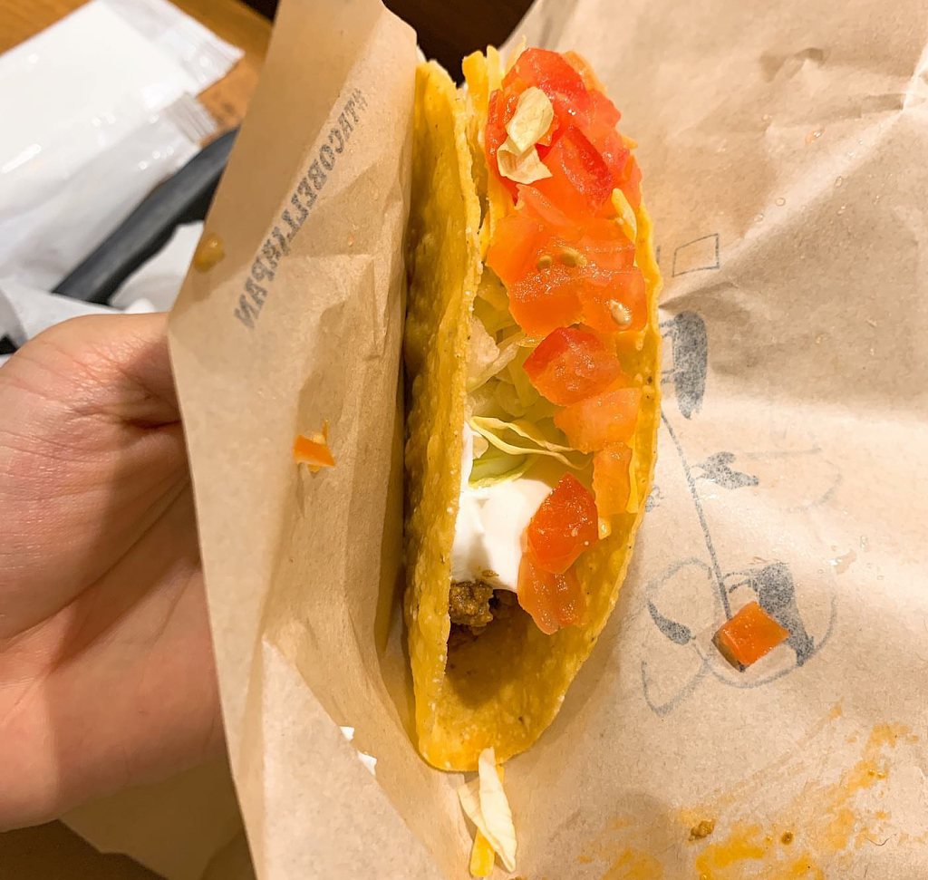 Taco Bell | meal takeaway | 644 Yonge St, Barrie, ON L4N 4E6, Canada | 7057197467 OR +1 705-719-7467