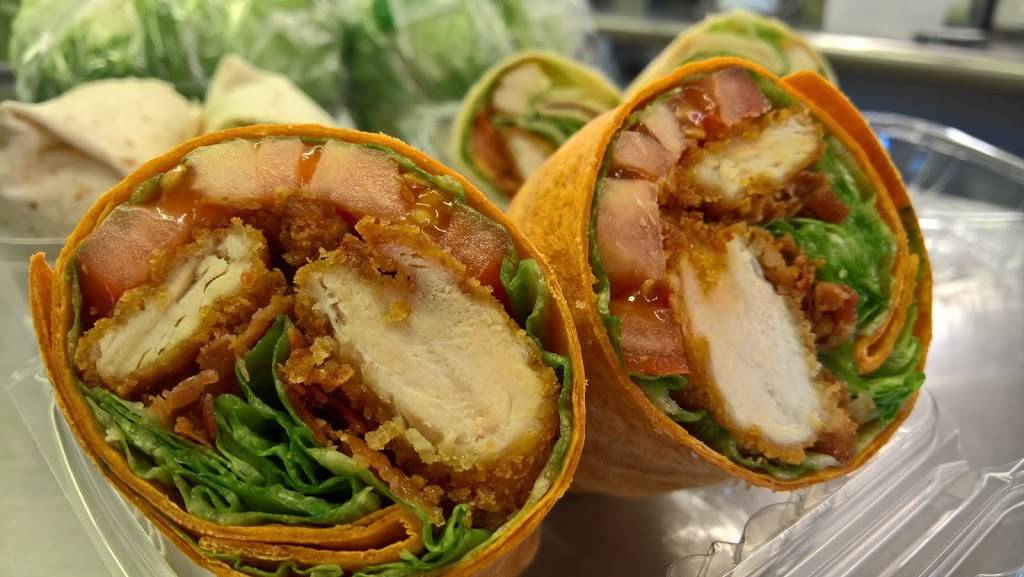 West Street Market | meal takeaway | 269 West St, Biddeford, ME 04005, USA | 2072829861 OR +1 207-282-9861