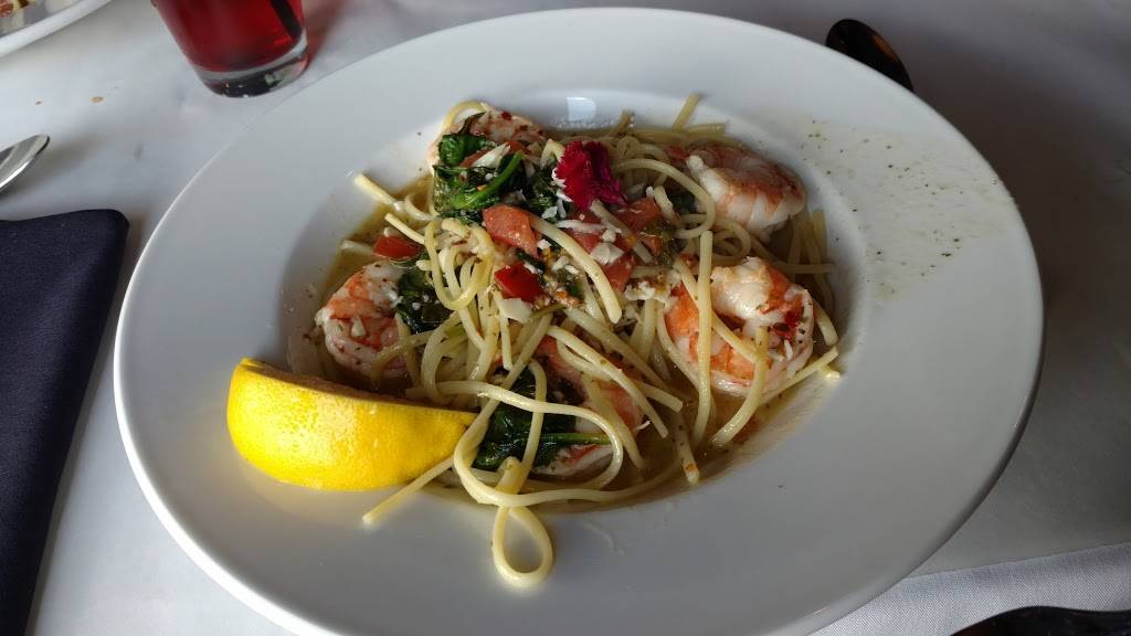 Iozzos Garden of Italy | restaurant | 946 S Meridian St, Indianapolis, IN 46225, USA | 3179741100 OR +1 317-974-1100