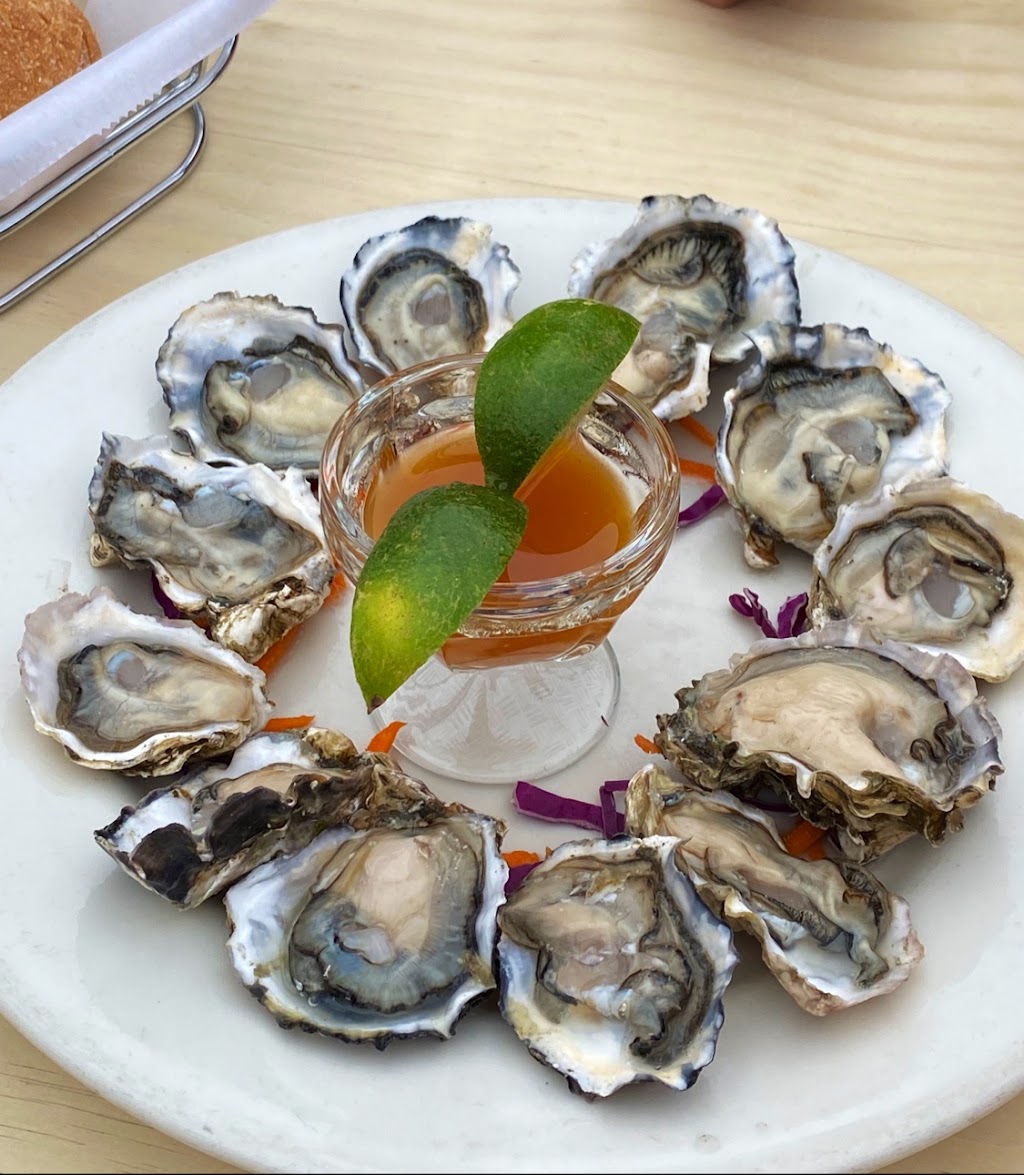 Silvers at The Wharf | restaurant | 32260 N Harbor Dr, Fort Bragg, CA 95437, USA | 7079644283 OR +1 707-964-4283