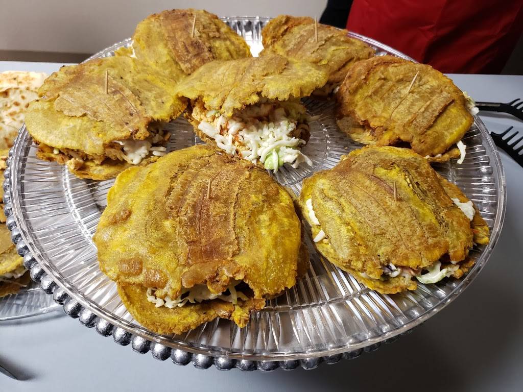 Guayoyos Food | restaurant | 18940 Redland Rd, San Antonio, TX 78259, USA | 2107448351 OR +1 210-744-8351