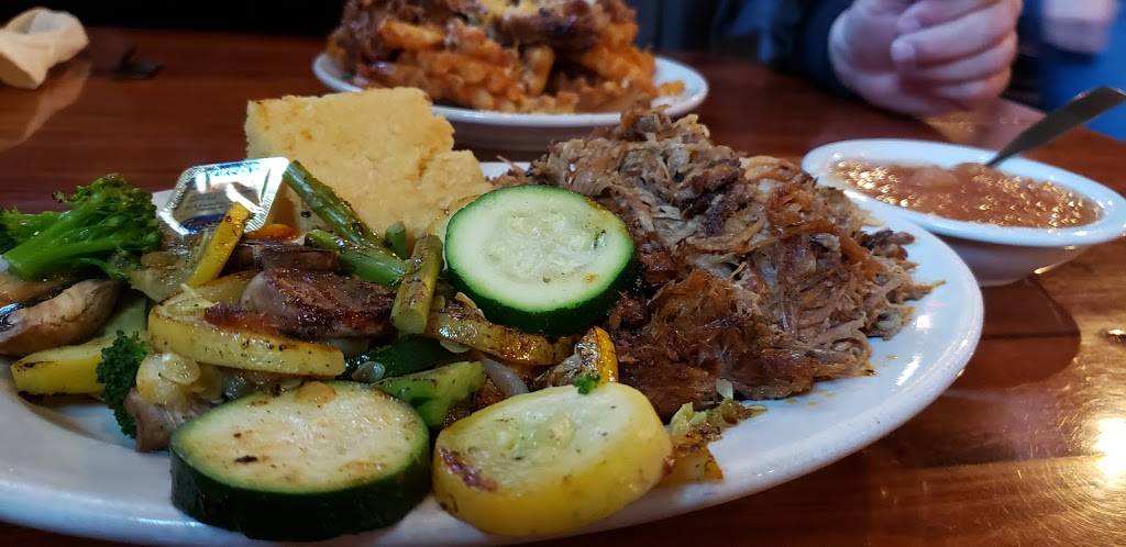 Bobs Bitchin BBQ | restaurant | 167 N Iowa St, Dodgeville, WI 53533, USA | 6089302227 OR +1 608-930-2227