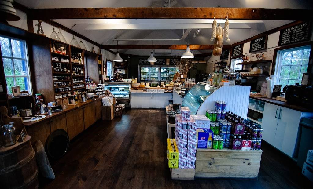 Cavaniolas Gourmet | cafe | 8 Amagansett Square, Amagansett, NY 11930, USA | 6312675608 OR +1 631-267-5608