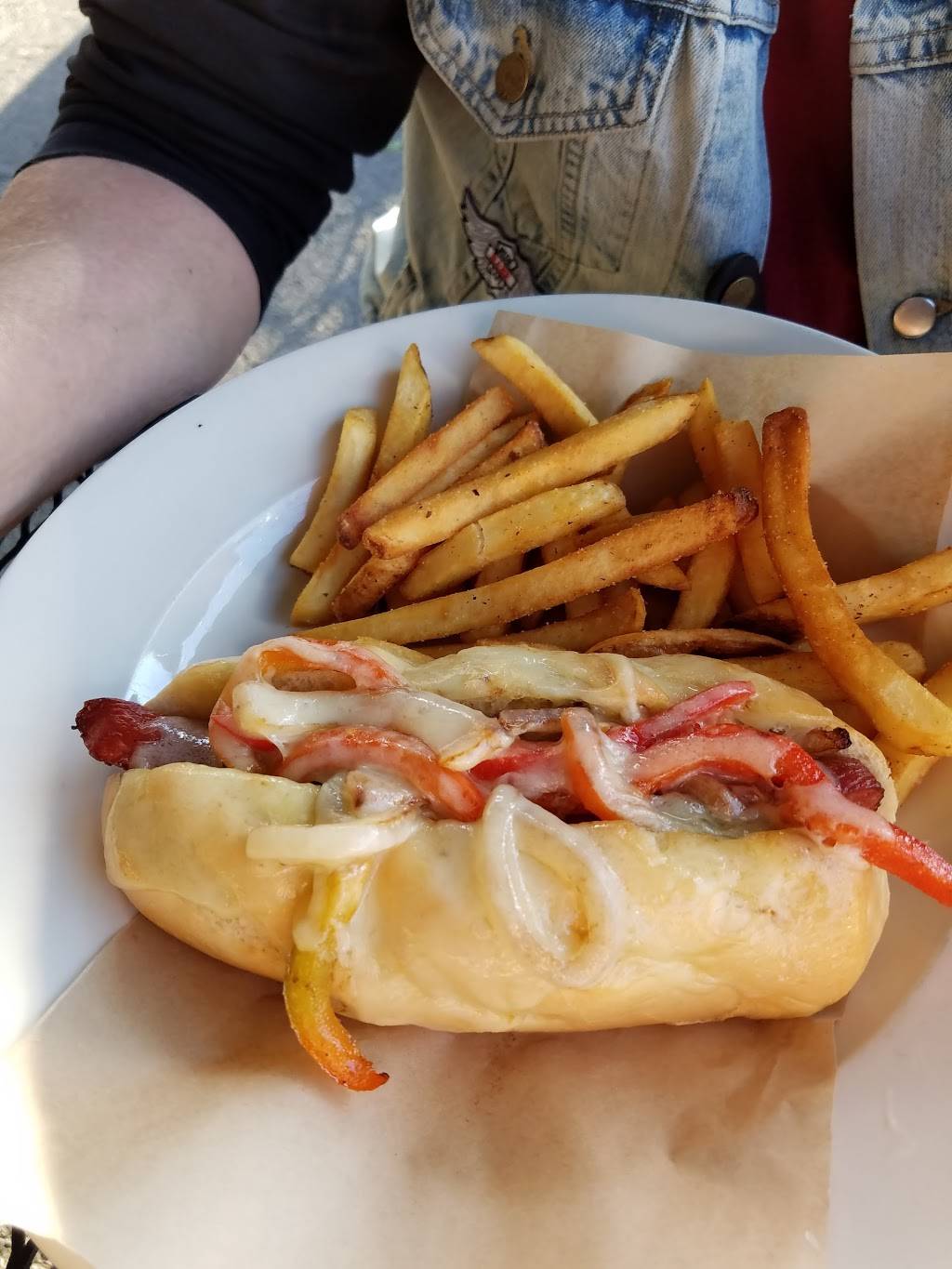 Boston Commons | restaurant | 1008A Woodland St, Nashville, TN 37206, USA | 6152269283 OR +1 615-226-9283