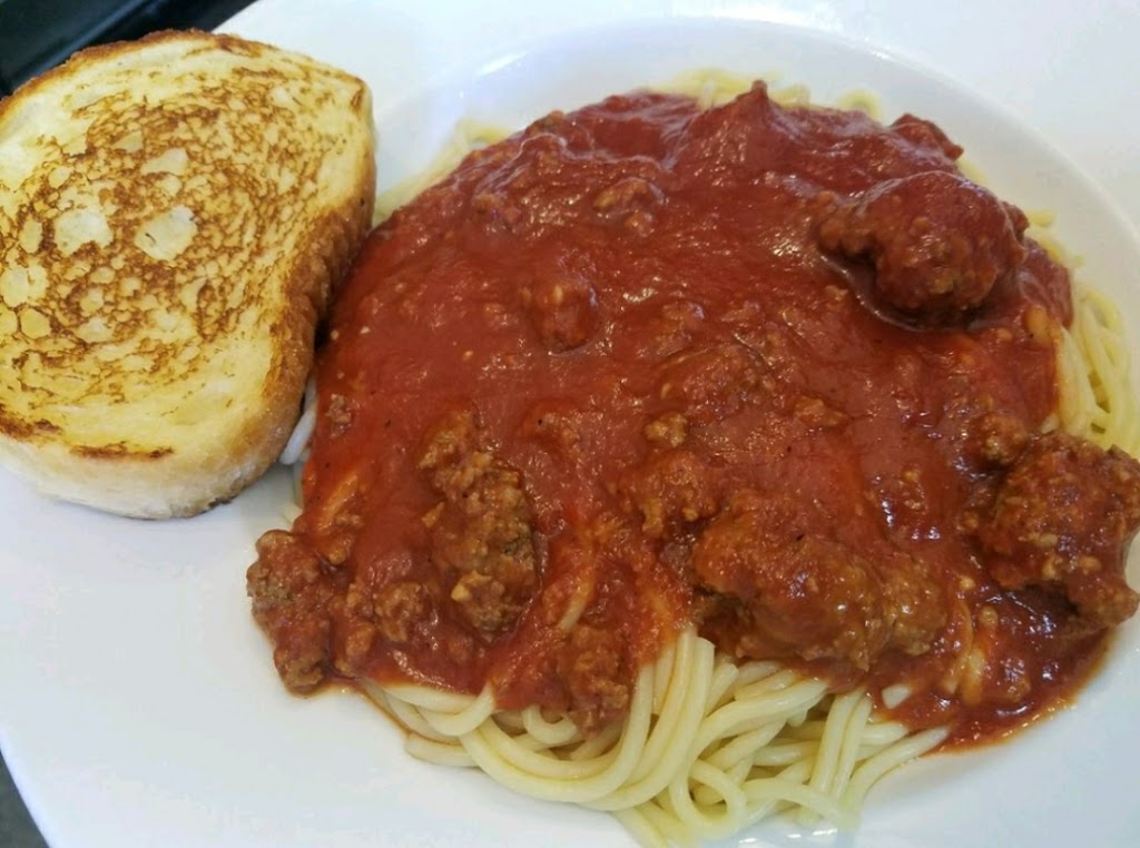 Wagon Wheel Bar and Grill | restaurant | 605 US-71, Sioux Rapids, IA 50585, USA | 7122832103 OR +1 712-283-2103