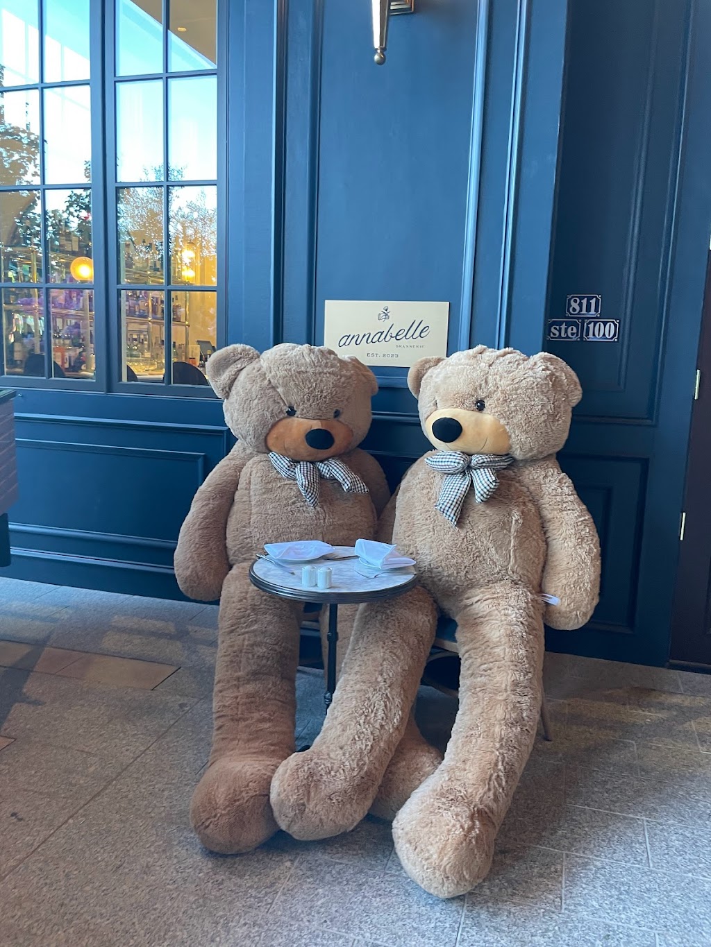 Annabelle Brasserie | restaurant | 811 Buffalo Pk Dr #100, Houston, TX 77019, USA | 7138448111 OR +1 713-844-8111