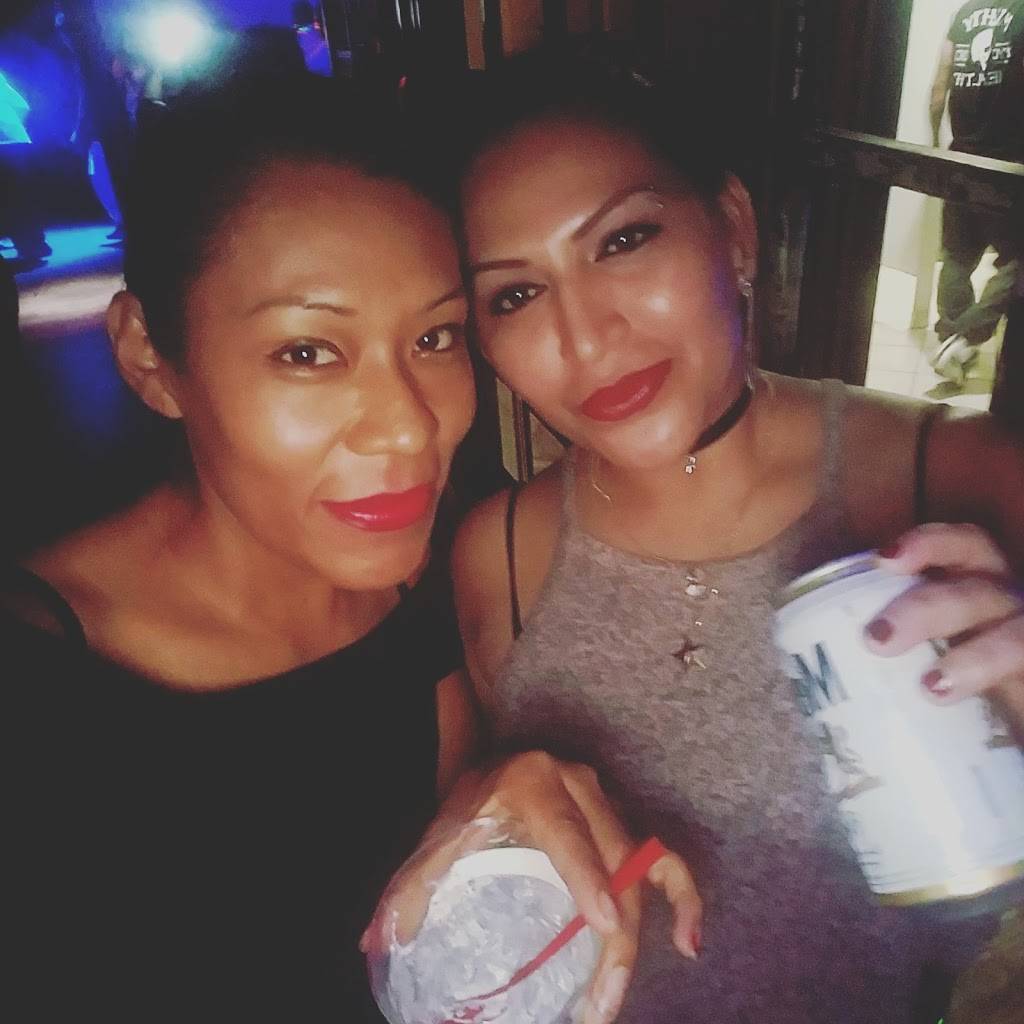 Umbertos | restaurant | 11230 Grandview Ave, Wheaton, MD 20902, USA | 3012839225 OR +1 301-283-9225