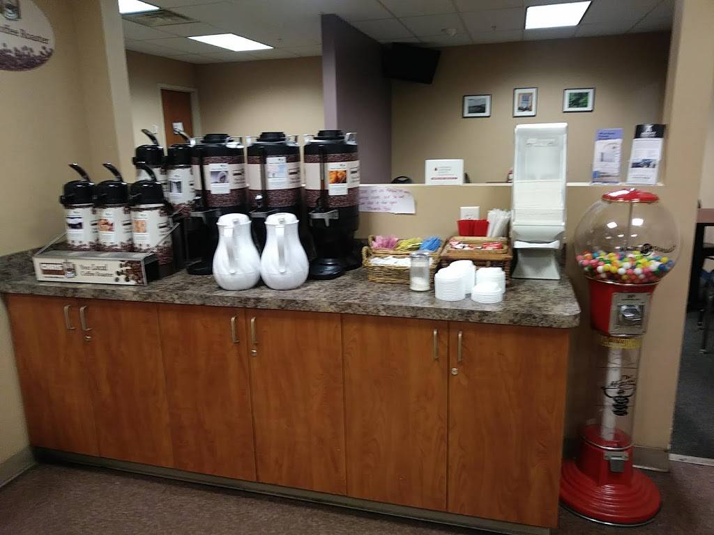 Emma Clearys Cafe | restaurant | 400 Patroon Creek Blvd, Albany, NY 12206, USA | 5185125678 OR +1 518-512-5678