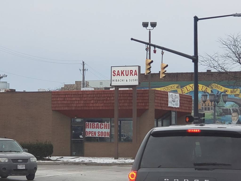 Sakura Hibachi & Sushi | restaurant | 202 Broad St, Elyria, OH 44035, USA | 4407313360 OR +1 440-731-3360