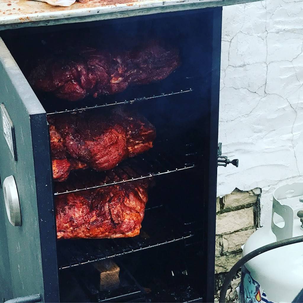 Brickyard Crossing Smokehouse | restaurant | 4400 W 16th St, Indianapolis, IN 46222, USA | 3174922038 OR +1 317-492-2038