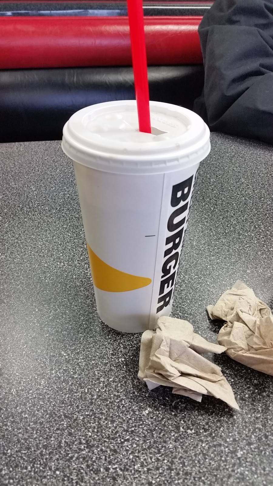 Hardees | restaurant | 889 Village Hwy, Rustburg, VA 24588, USA | 4343323800 OR +1 434-332-3800