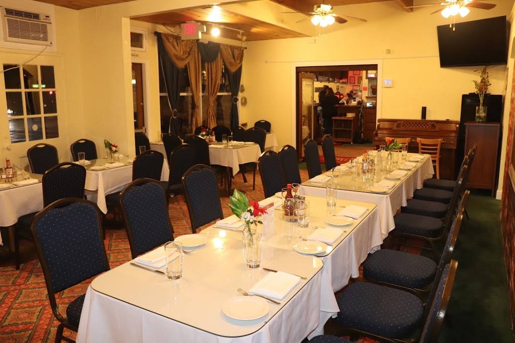 Four Corners Pizza & Pasta | meal delivery | 4203 Valley View Rd, El Sobrante, CA 94803, USA | 5102229925 OR +1 510-222-9925