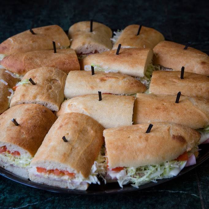 Nikolis Pizza and Catering | meal delivery | 3904 Gettysburg Rd, Camp Hill, PA 17011, USA | 7177637778 OR +1 717-763-7778