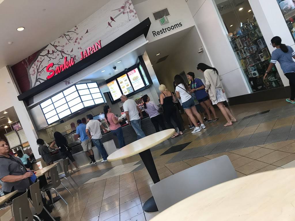 Sarku Japan | restaurant | 24201 Valencia Blvd Space #FC14, Valencia, CA 91355, USA | 6612879398 OR +1 661-287-9398