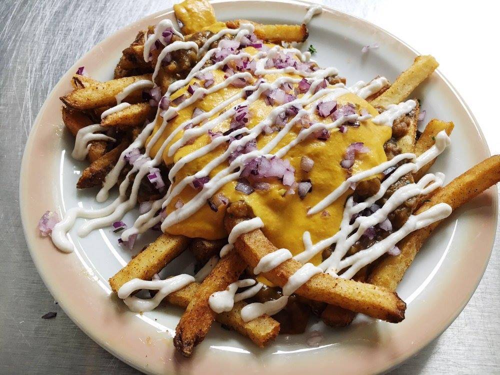 Chive Kitchen | restaurant | 33043 Grand River Ave, Farmington, MI 48336, USA | 2485167144 OR +1 248-516-7144