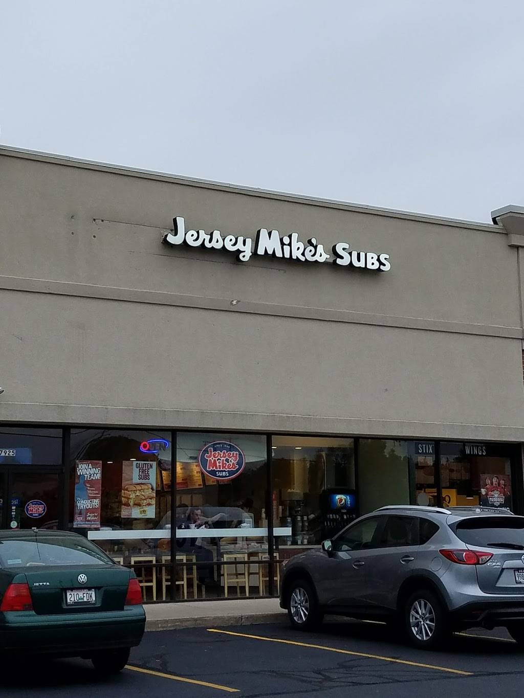 Jersey Mikes Subs | meal takeaway | 3710, 7925 W Layton Ave, Greenfield, WI 53220, USA | 4143252959 OR +1 414-325-2959