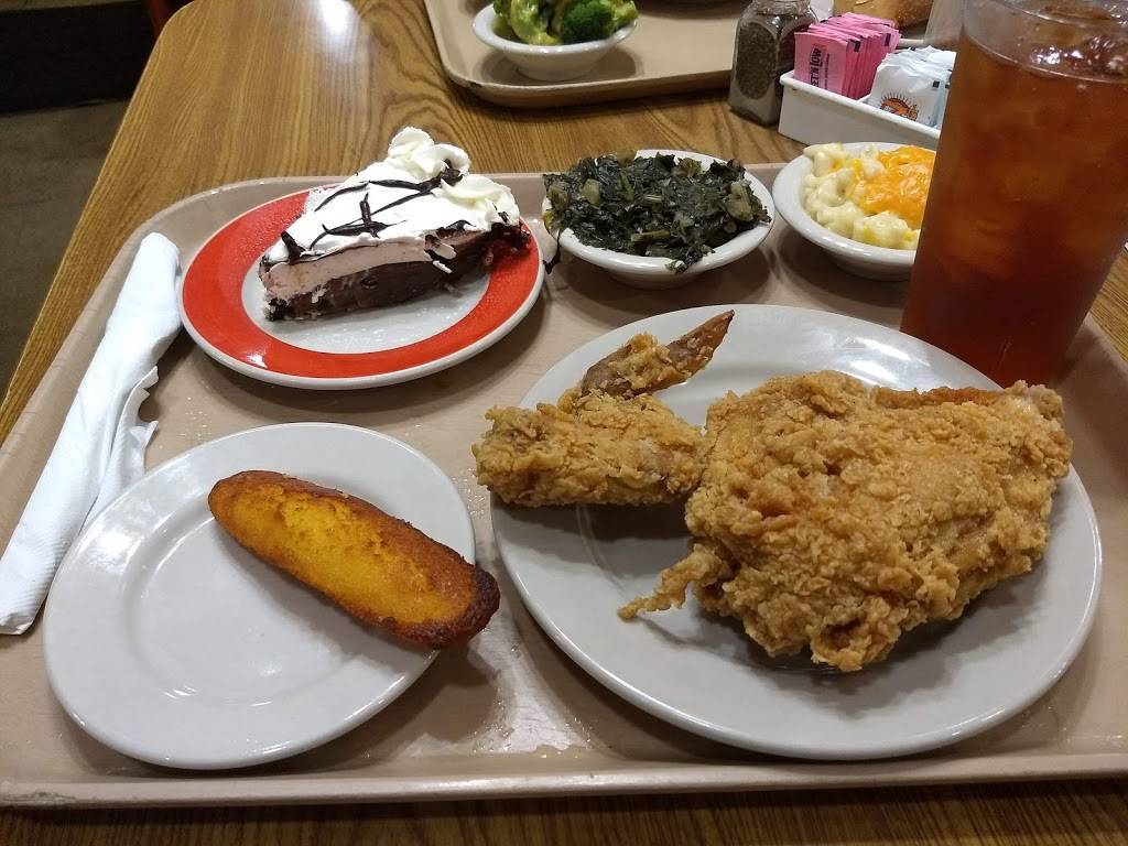 Piccadilly Cafeteria | restaurant | Newmarket Square, 111 Newmarket Dr N, Newport News, VA 23605, USA | 7578264975 OR +1 757-826-4975