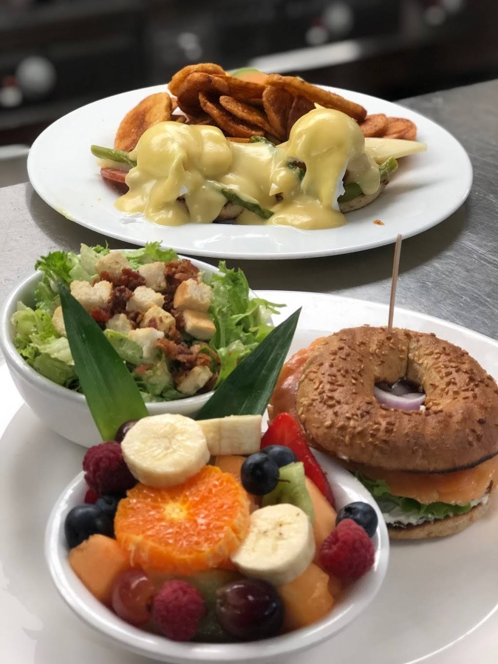 Eggsquis Quebec-Hamel | restaurant | 5050 Boulevard Wilfrid-Hamel, Québec, QC G2E 5X5, Canada | 4189149224 OR +1 418-914-9224