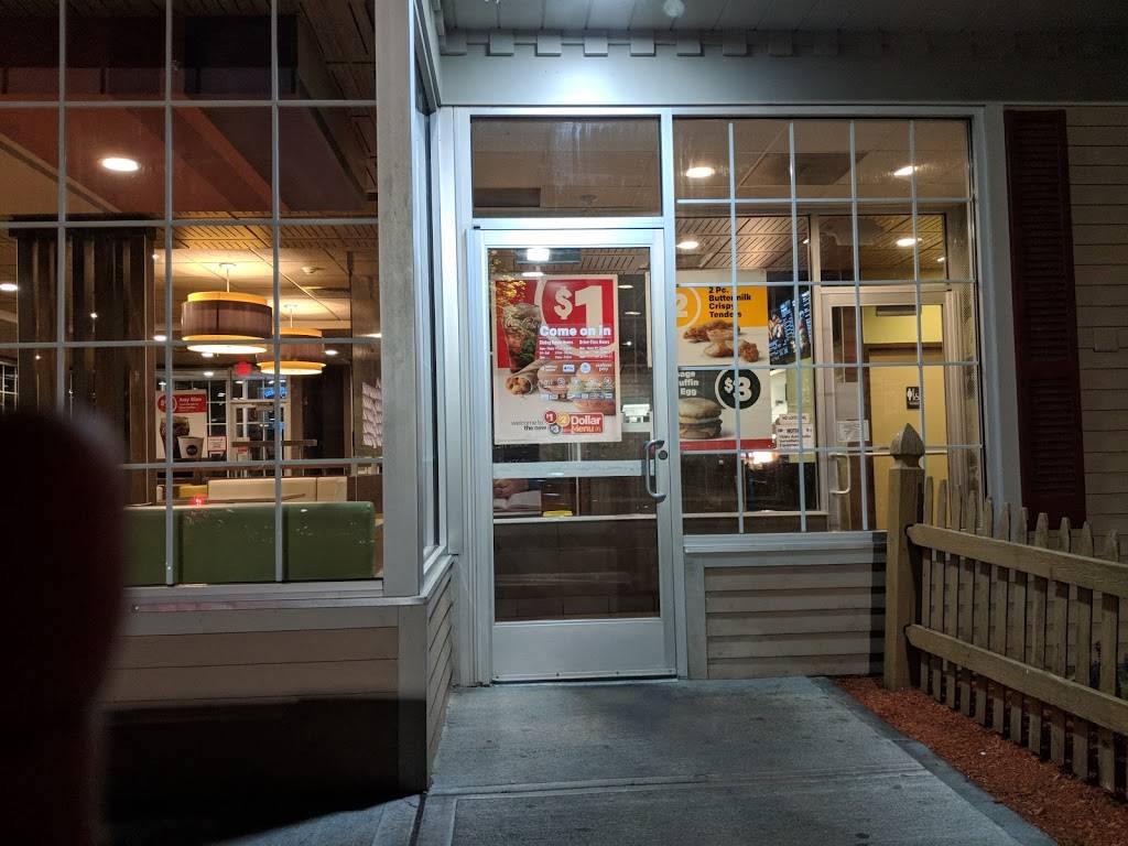 McDonalds | cafe | 8 Highland Ave, Randolph, MA 02368, USA | 7819616005 OR +1 781-961-6005