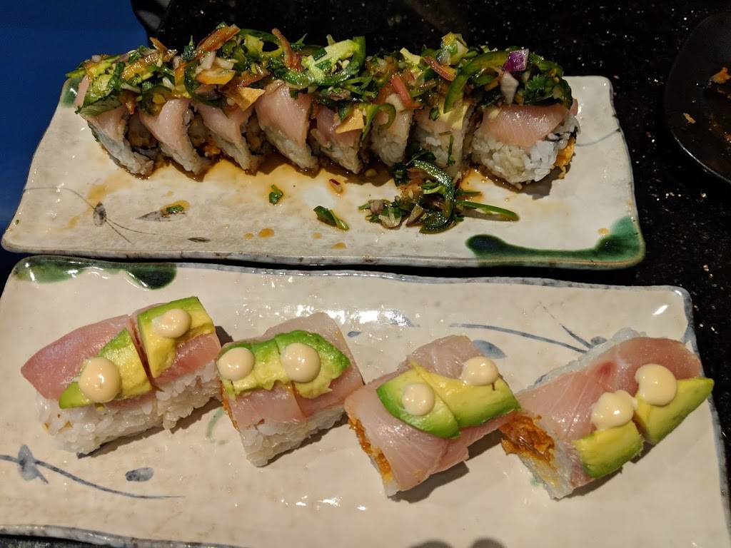 Blue Wasabi | restaurant | 2080 E Williams Field Rd, Gilbert, AZ 85295, USA | 4807229250 OR +1 480-722-9250