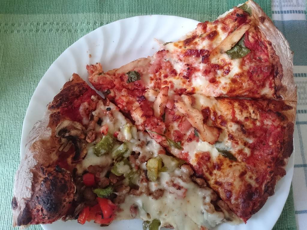 Dynamite Pizza | restaurant | 501 Krug St, Kitchener, ON N2B 1L2, Canada | 5195794600 OR +1 519-579-4600